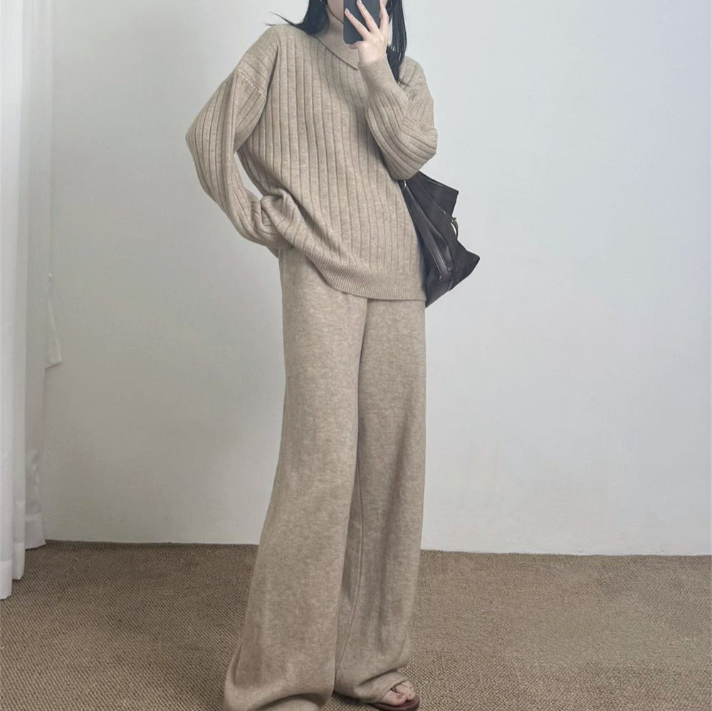 Conjunto Dos Piezas Jersey de Cuello Alto y Pantalón Recto