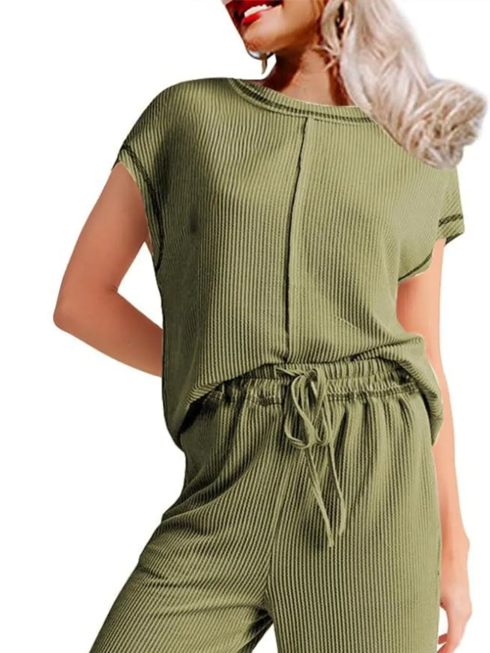 Conjunto de Punto Canelé con Costuras Vistas – Top y Pantalón Mujer