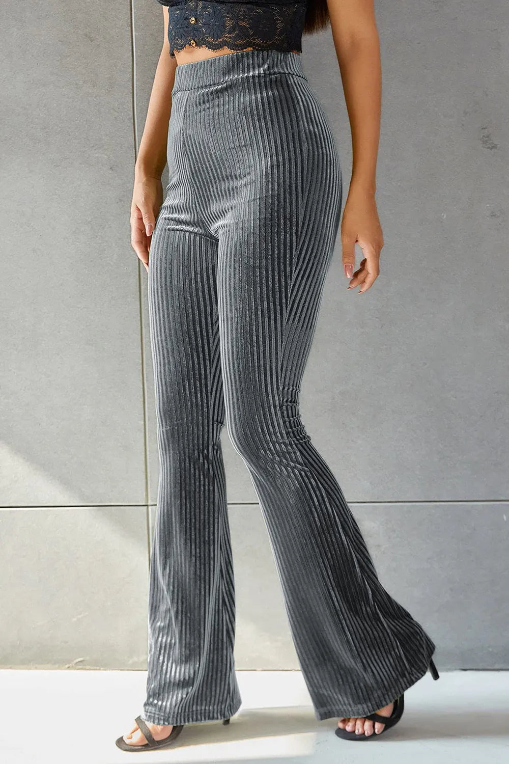 Pantalón Acampanado de Canelé con Talle Alto – Mujer