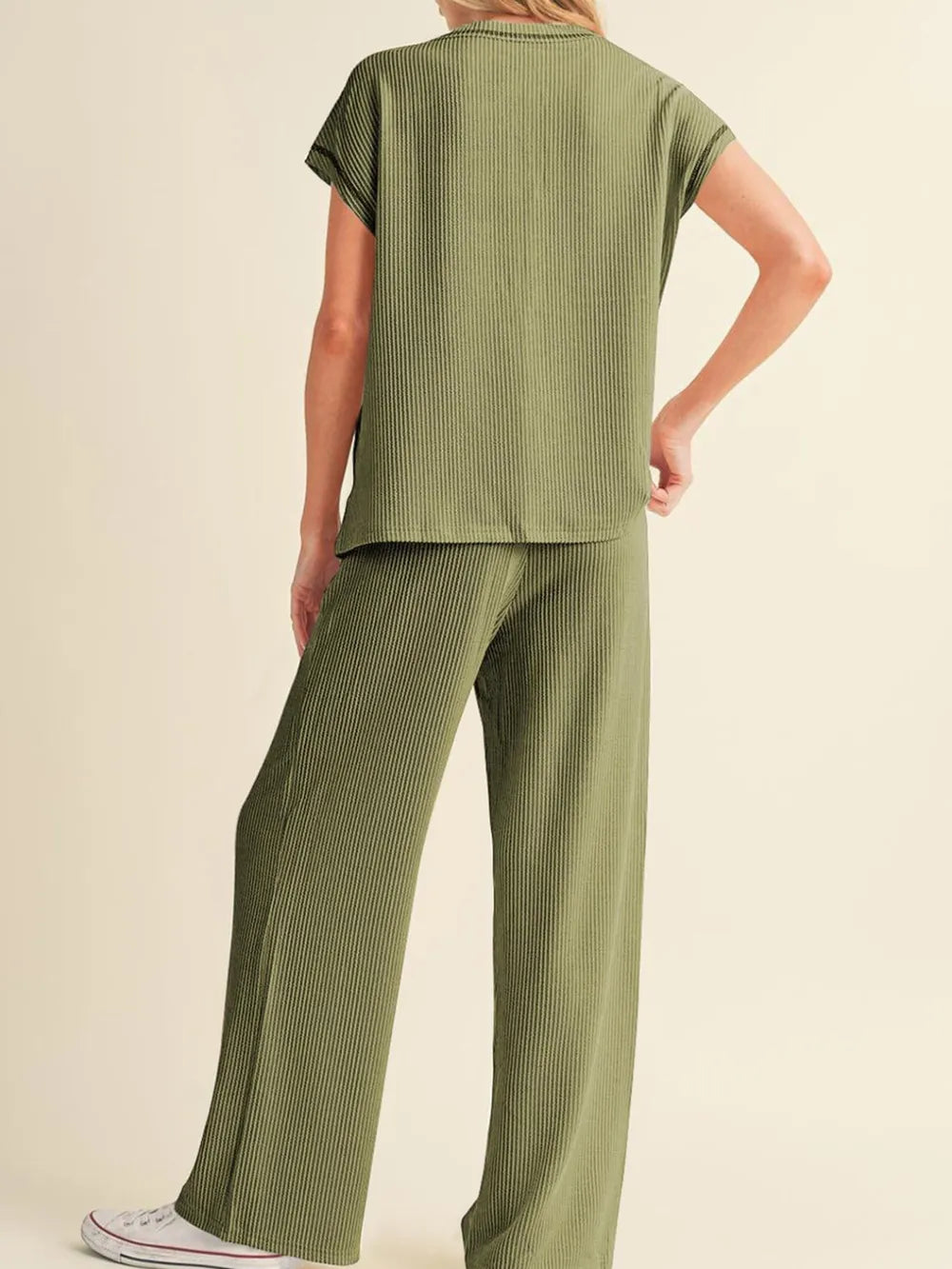 Conjunto de Punto Canelé con Costuras Vistas – Top y Pantalón Mujer