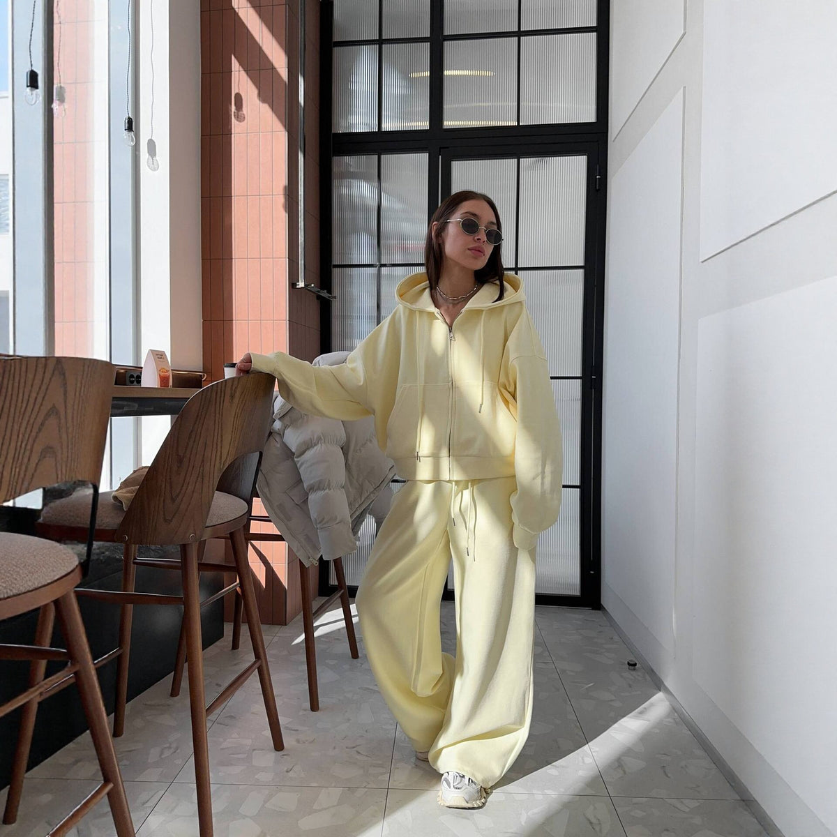 Conjunto Deportivo Holgado con Capucha y Cremallera - Mujer