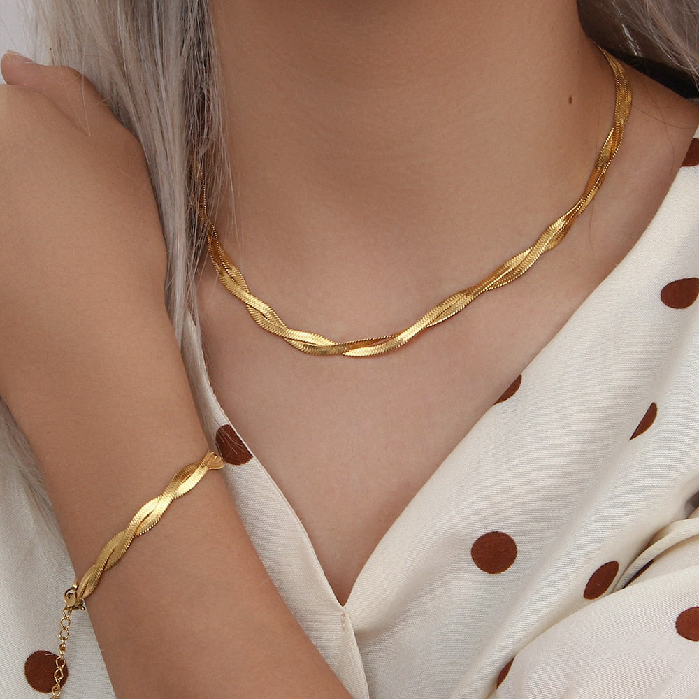 Collar y Pulsera de Cadena Espiga Chapados en Oro 18k – Acero Inoxidable Resistente al Agua
