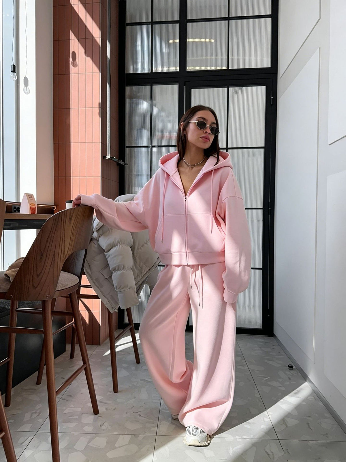 Conjunto Deportivo Holgado con Capucha y Cremallera - Mujer