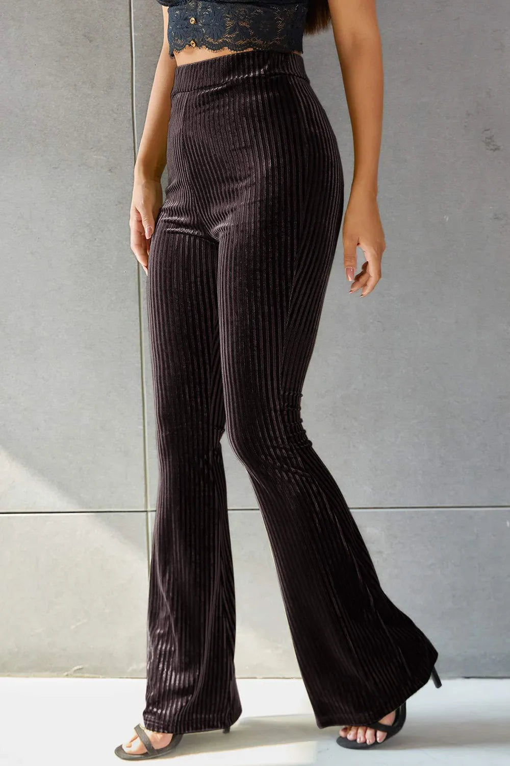 Pantalón Acampanado de Canelé con Talle Alto – Mujer