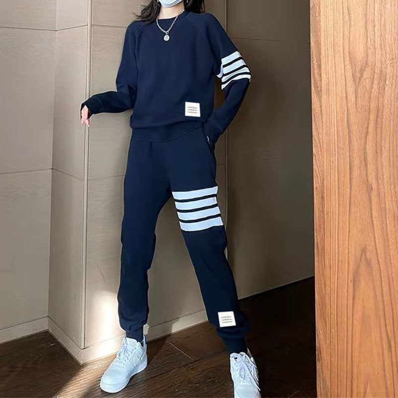 Conjunto Deportivo de Punto Waffle con Pantalón de Rayas – Dos Piezas Mujer