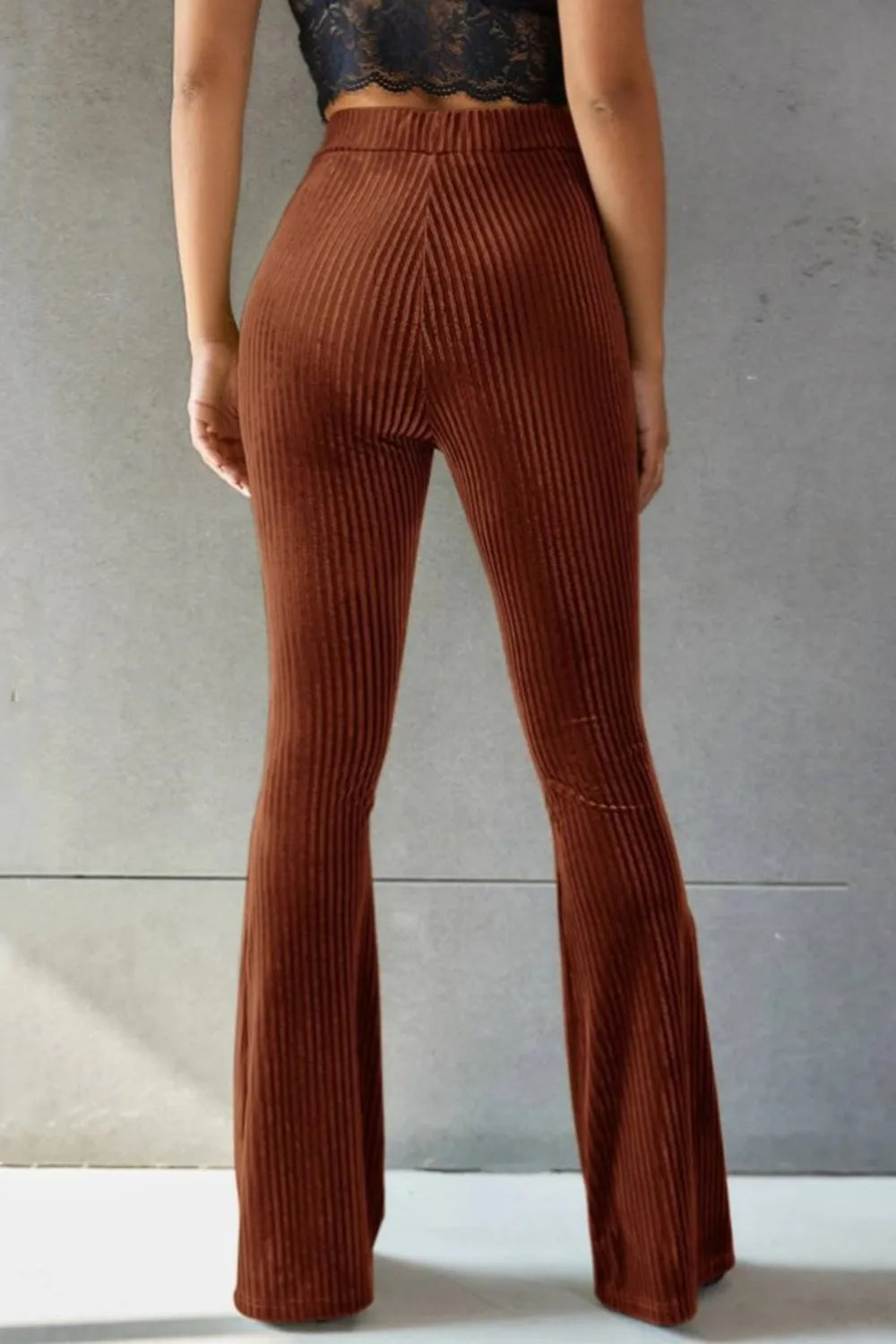 Pantalón Acampanado de Canelé con Talle Alto – Mujer