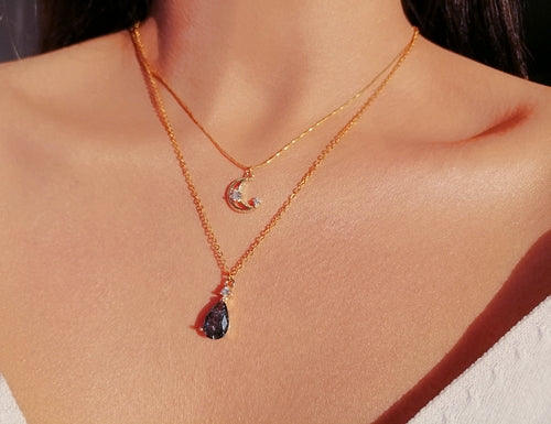 Collar Doble Capa Luna Chapado en Oro de 18 Kilates